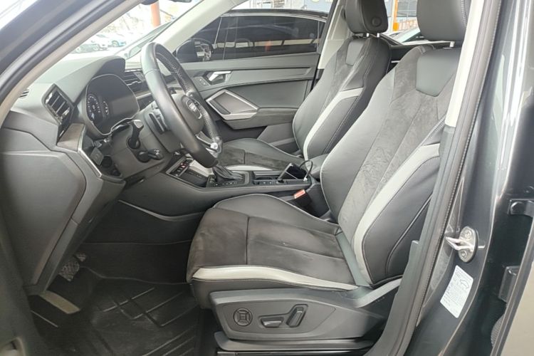 Audi Q3 2021 imagen de coche #15