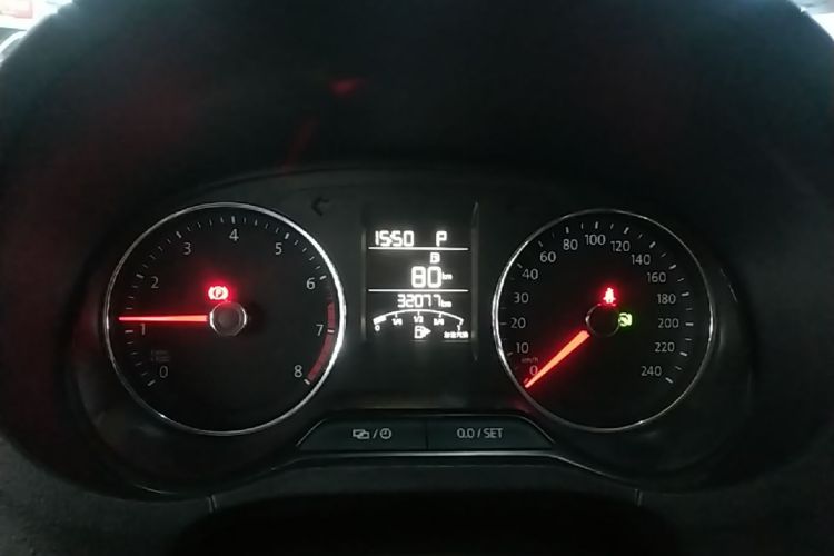 Volkswagen Polo 2019 car image #12