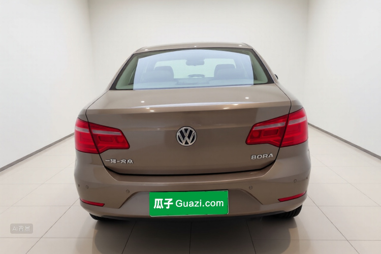 Volkswagen Bora 2015 car image #6