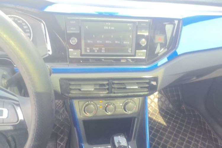 Volkswagen Polo 2020 car image #15