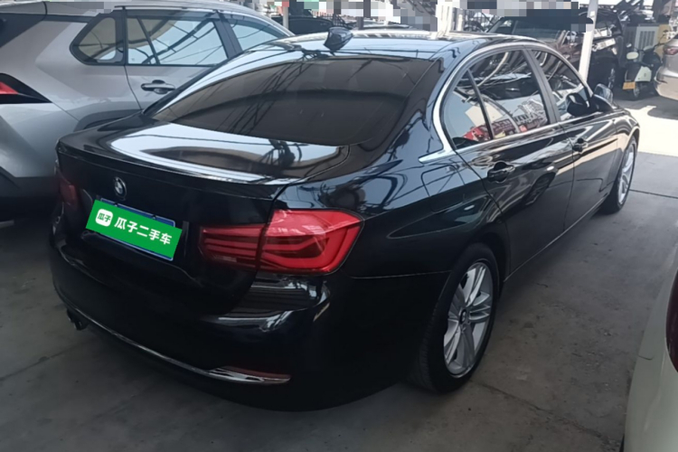 BMW 3 Series 2017 #7 BMW 3 Series 2017 car image #7