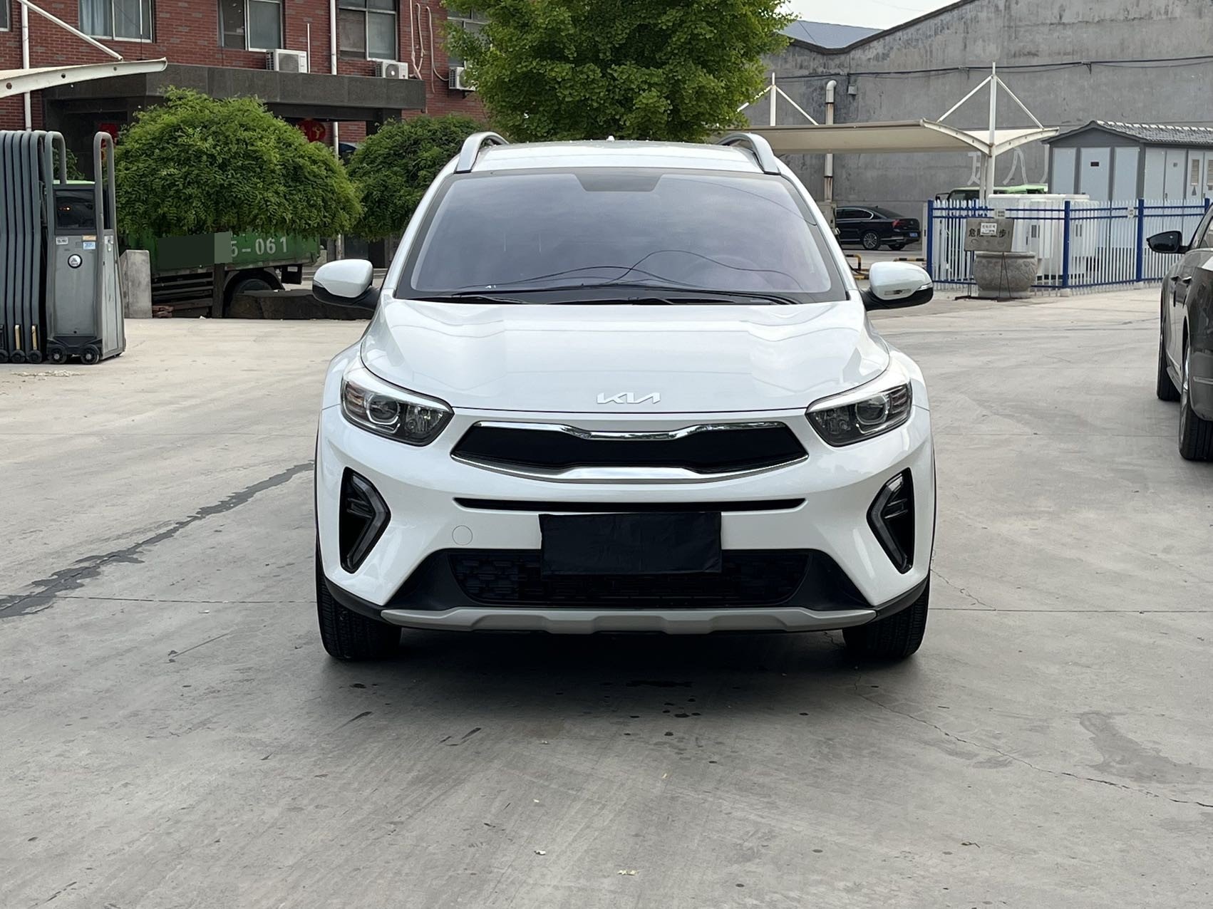 Kia KX1 2023 car image #2