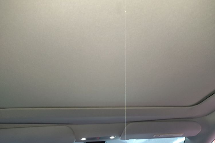 Tesla Model Y 2025 car image #18