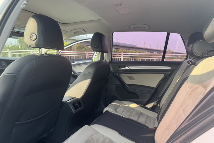 Volkswagen Golf 2017 imagen de coche #23