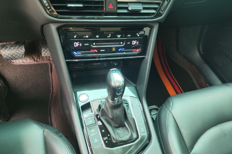 Volkswagen Tharu 2022 car image #14