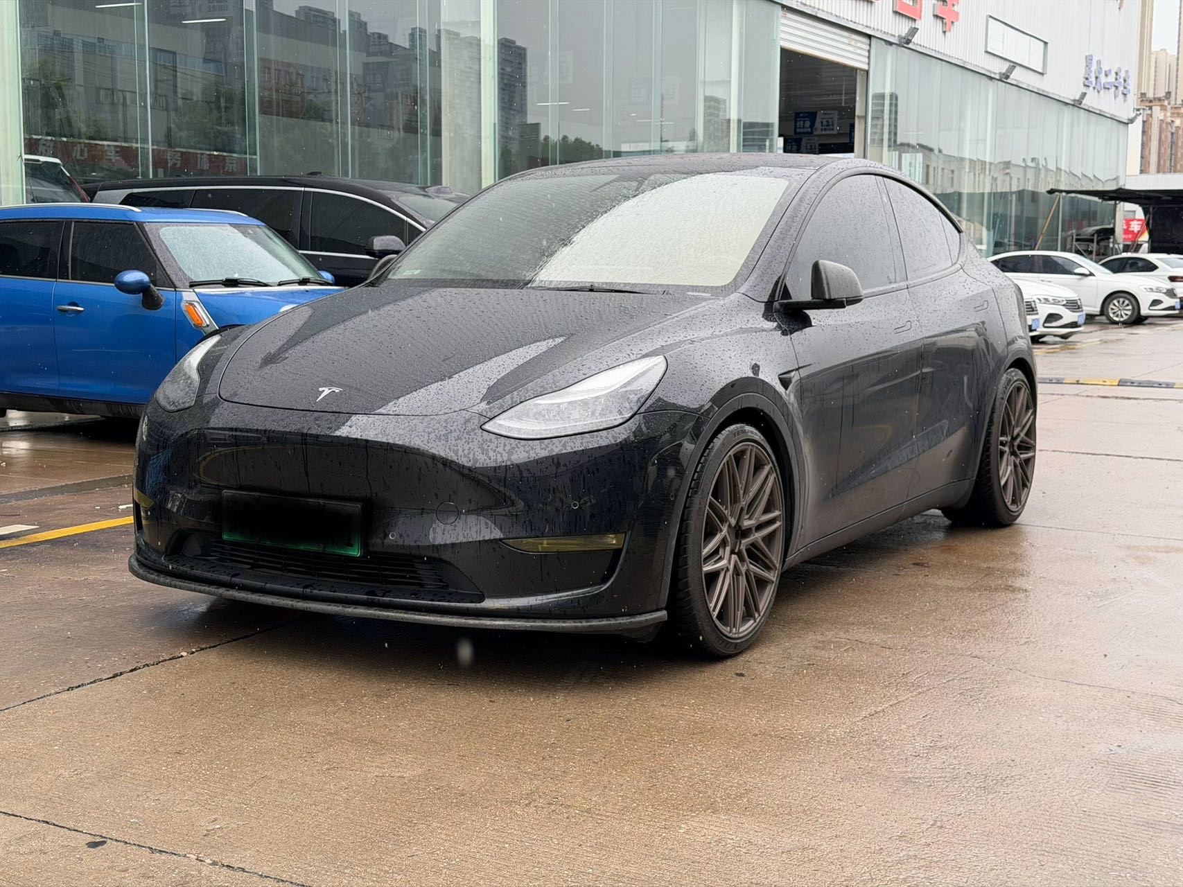 Tesla Model Y 2022 Tesla Model Y 2022 car image