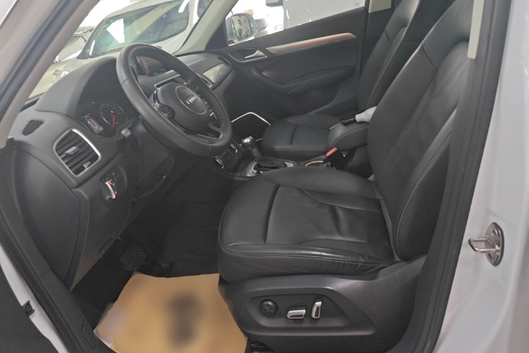 Audi Q3 2018 #15 Audi Q3 2018 car image #15