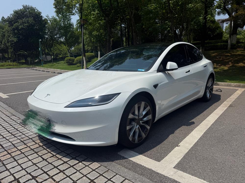 Tesla Model 3 2024 Tesla Model 3 2024 car image