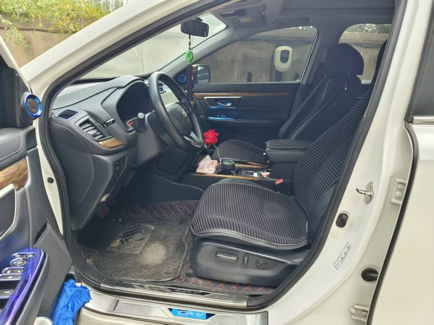 Honda CR-V 2018 car image #2