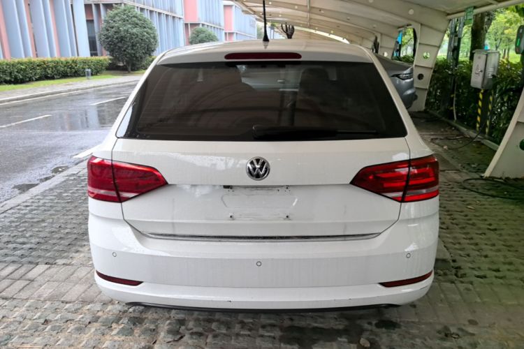 Volkswagen Santana 2016 car image #4