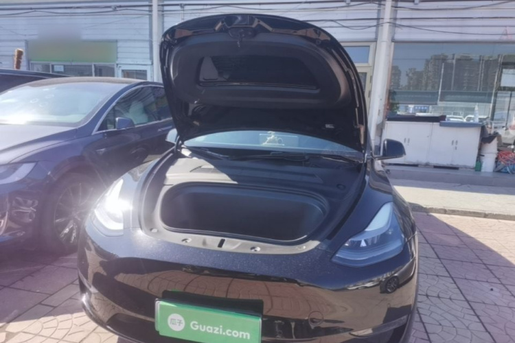 Tesla Model Y 2021 #20 Tesla Model Y 2021 car image #20