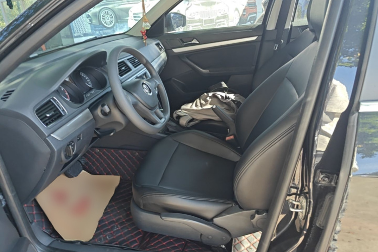 Volkswagen Lavida 2015 car image #15