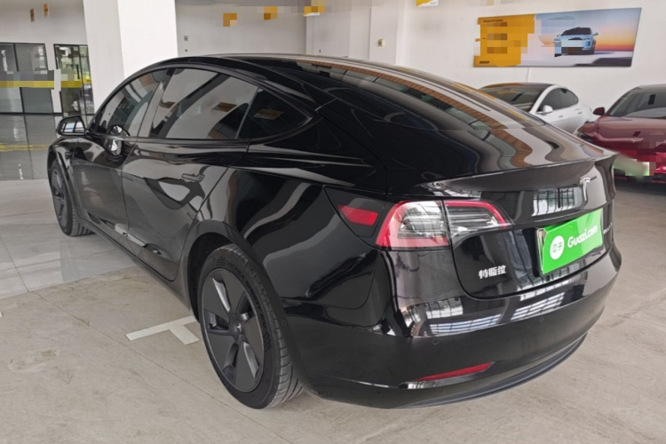 Tesla Model 3 2022 car image #5