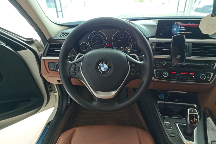BMW 3 Series 2015 #11 BMW 3 Series 2015 car image #11