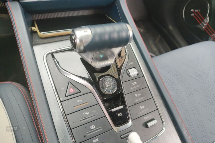 BYD Yuan Plus 2023 immagine di auto #16