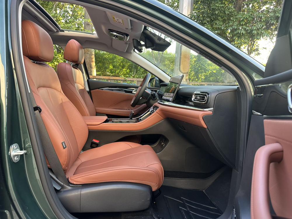 GEELY Emgrand 2025 #19 GEELY Emgrand 2025 car image #19