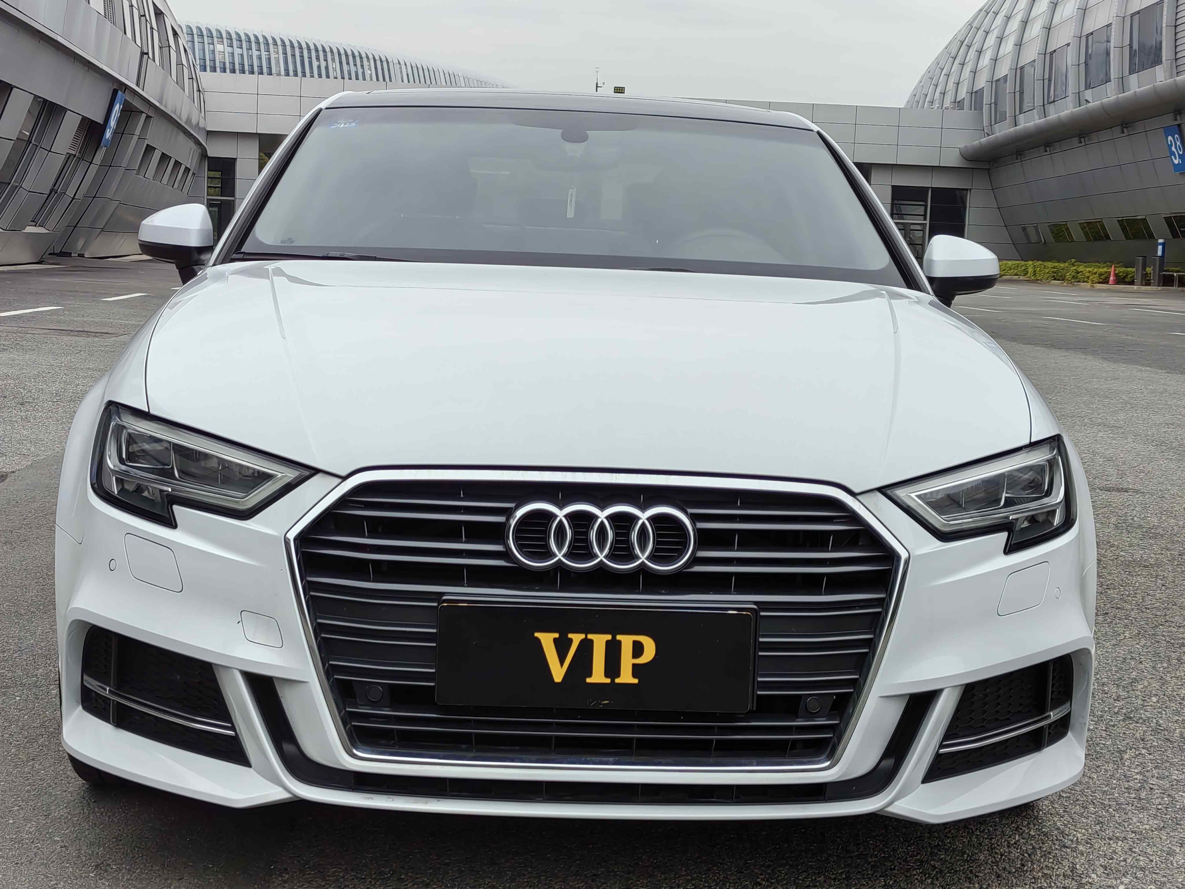 Audi A3 2018 car image #4