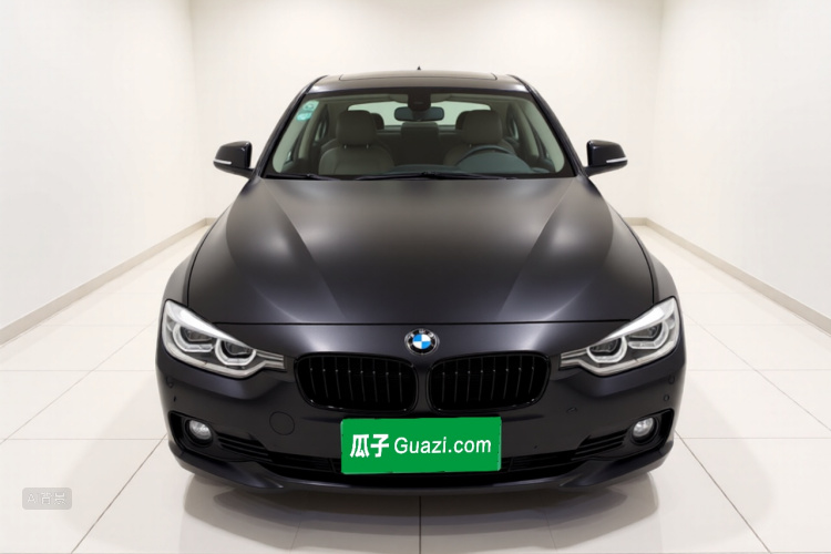 BMW 3 Series 2018 car image #3