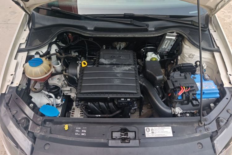 Volkswagen Polo 2016 car image #22