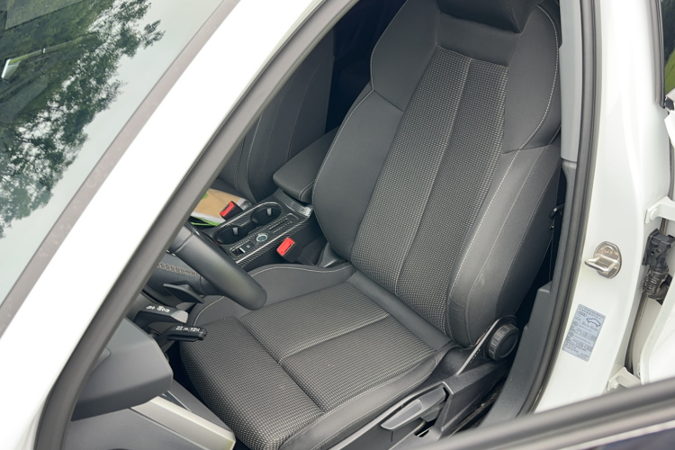 Audi A3 2024 car image #19