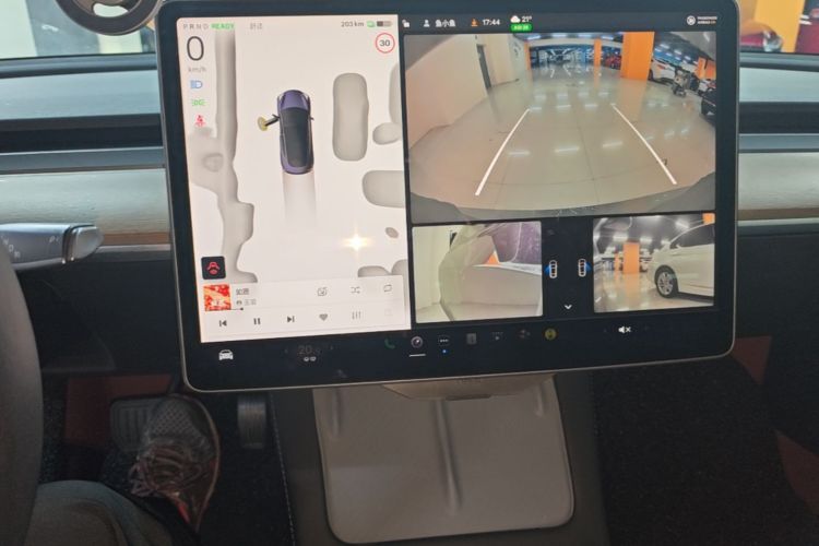 Tesla Model 3 2022 immagine di auto #13
