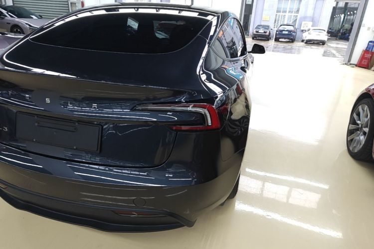 Tesla Model 3 2024 #8 Tesla Model 3 2024 car image #8