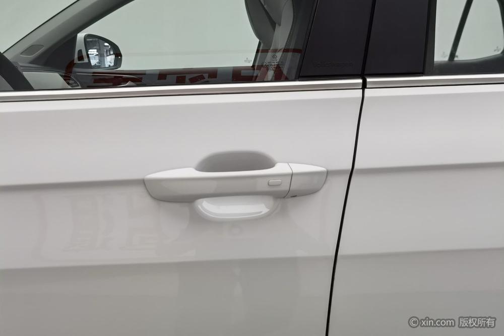 Volkswagen Tharu 2025 car image #9