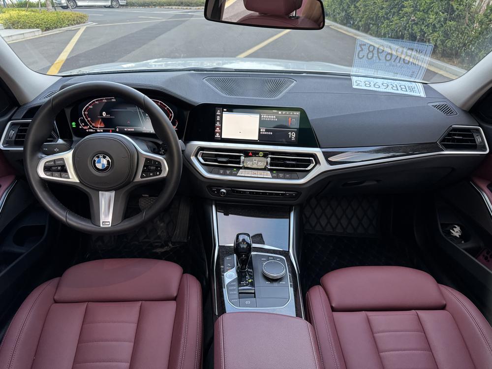 BMW 3 Series 2019 #9 BMW 3 Series 2019 car image #9