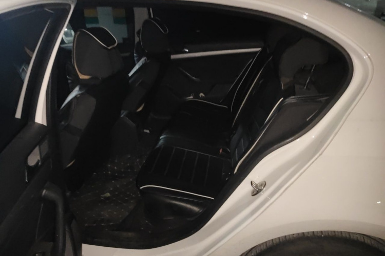 Volkswagen Lavida 2019 #10 Volkswagen Lavida 2019 car image #10