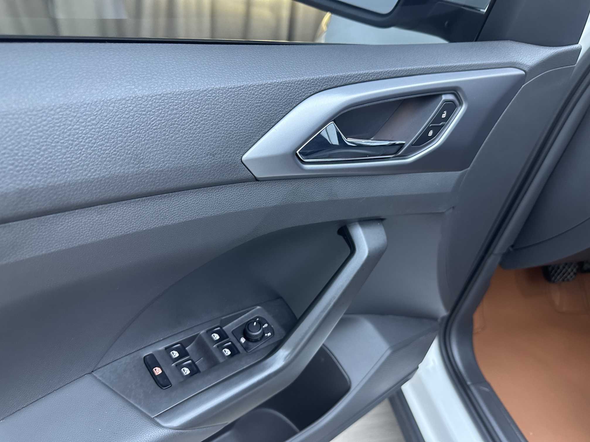 Volkswagen T-Cross 2022 #15 Volkswagen T-Cross 2022 صورة سيارة #15