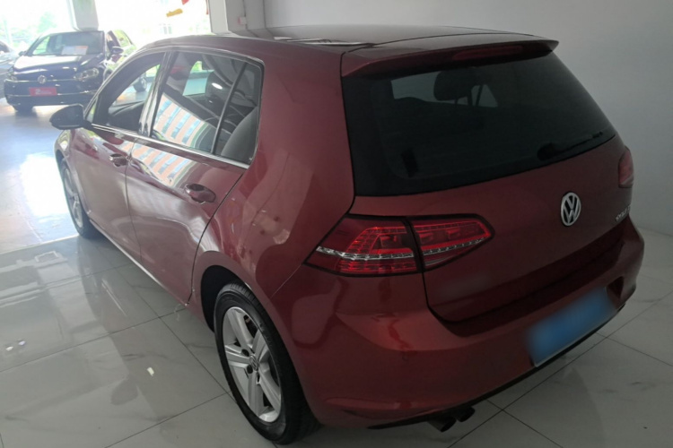 Volkswagen Golf 2015 car image #5