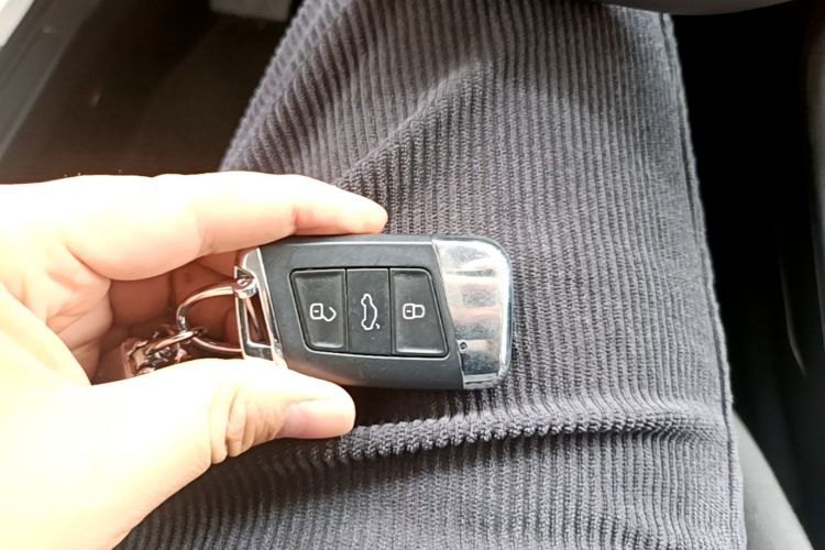 Volkswagen Lavida 2020 car image #9