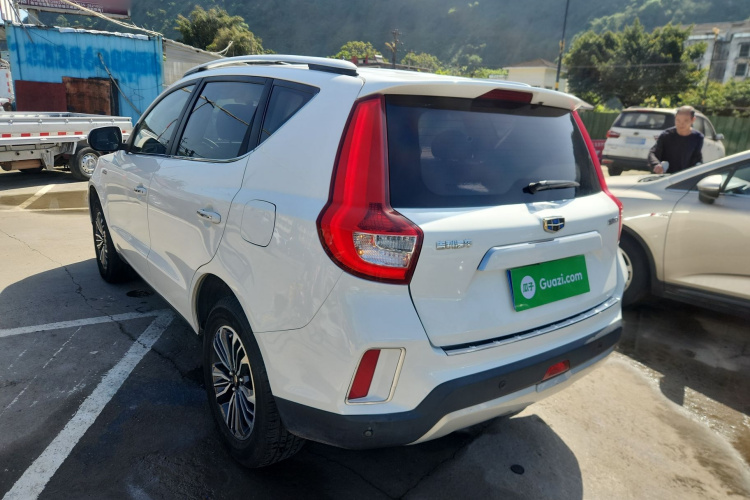 GEELY Vision X6 2018 immagine di auto #5