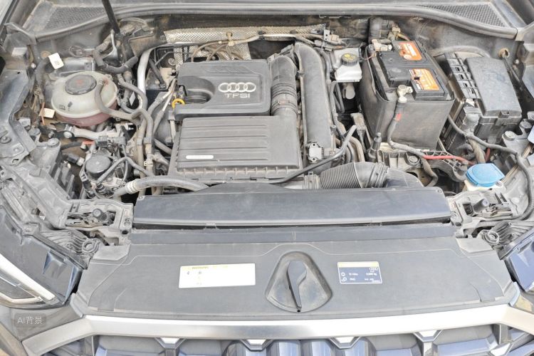 Audi Q3 2021 car image #22