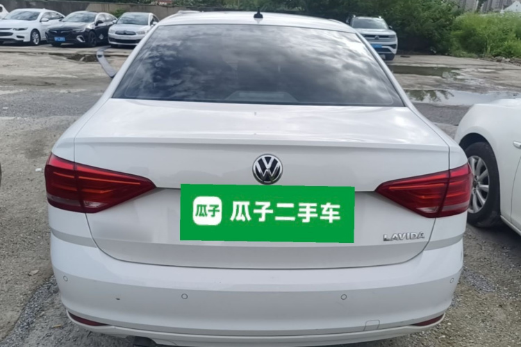 Volkswagen Lavida 2019 car image #6