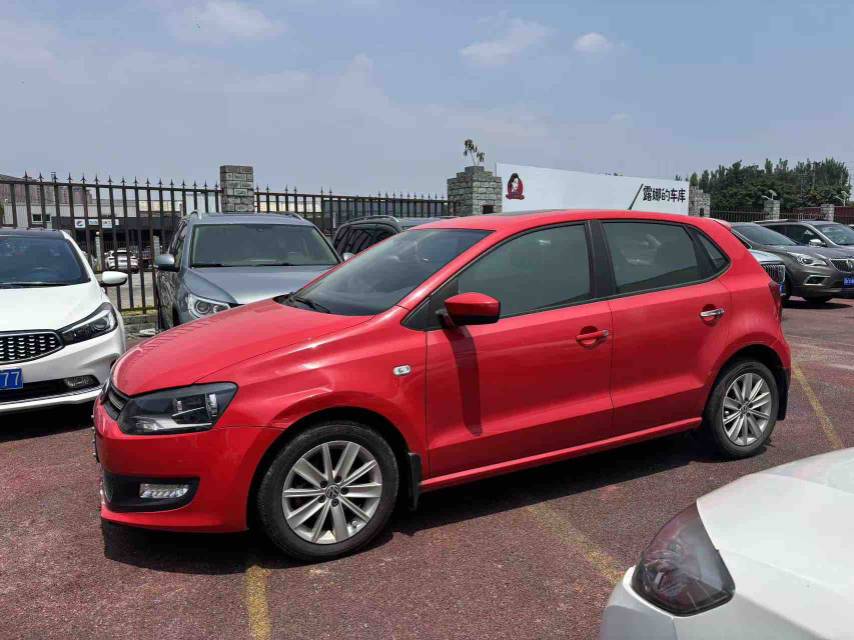 Volkswagen Polo 2012 #6 Volkswagen Polo 2012 изображение автомобиля #6
