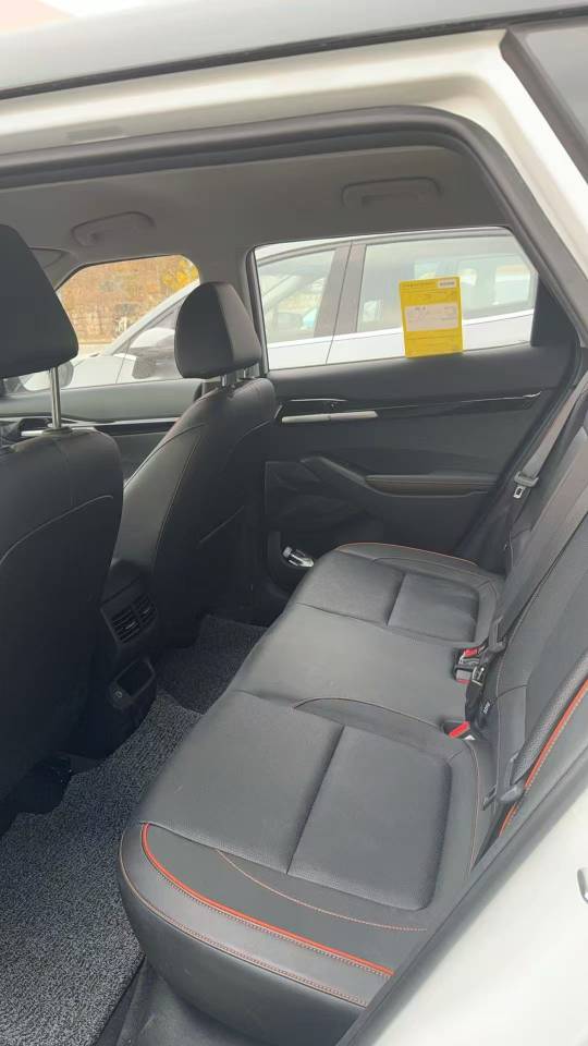 起亚 赛图斯 2025 汽车图片 #3