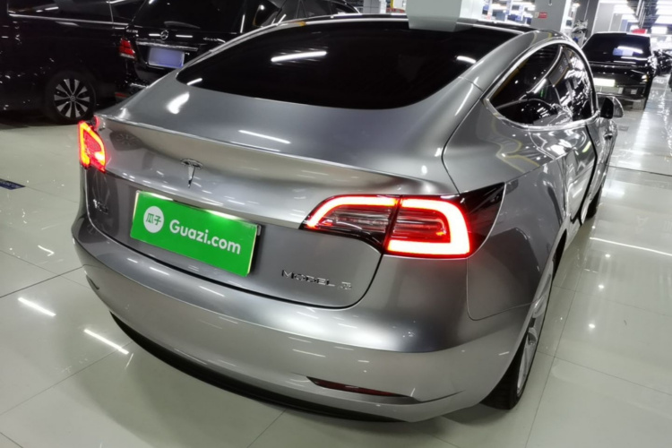 Tesla Model 3 2020 imagem de carro #7