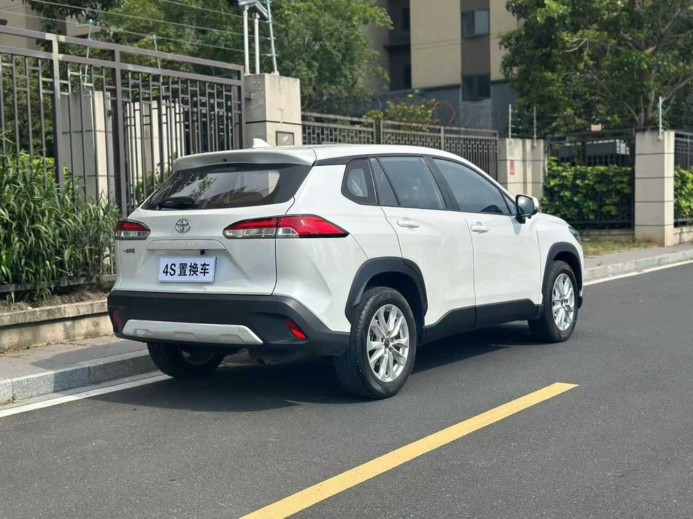 Toyota Corolla Cross 2023 immagine di auto #6
