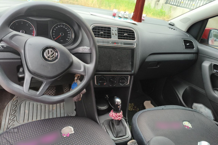 Volkswagen Polo 2015 #11 Volkswagen Polo 2015 car image #11