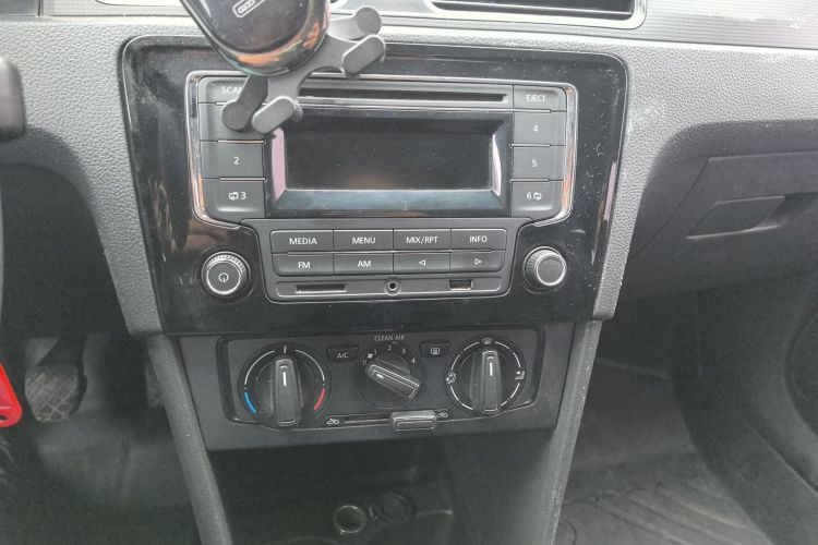 Volkswagen Santana 2019 car image #13