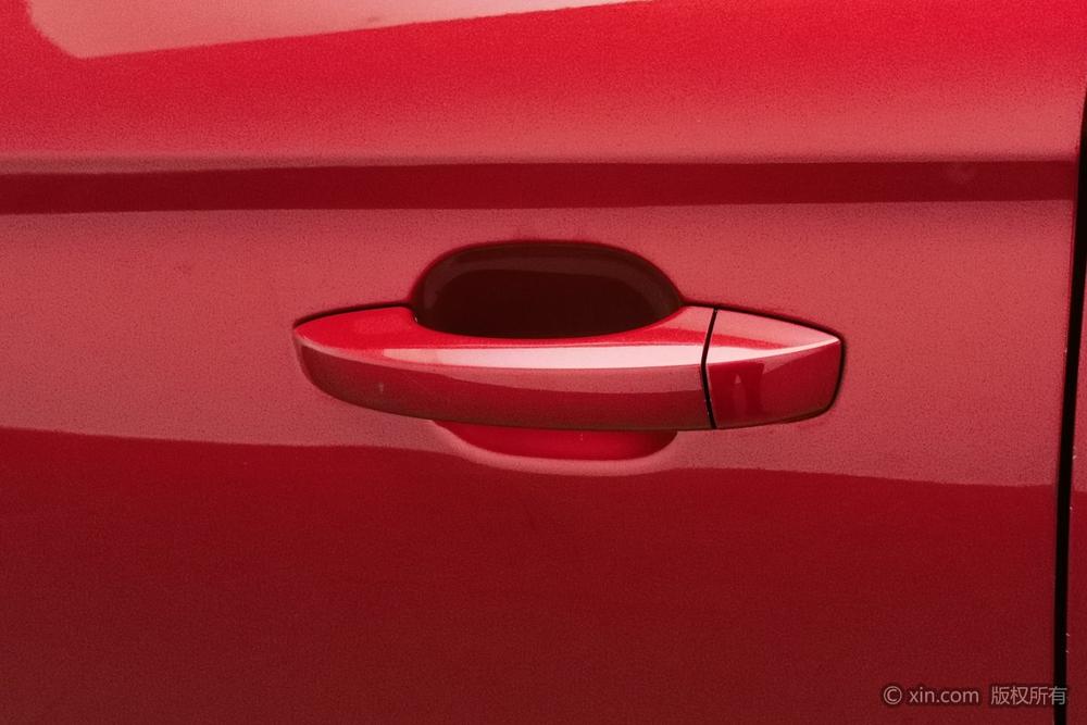 MG ZS 2017 car image #10