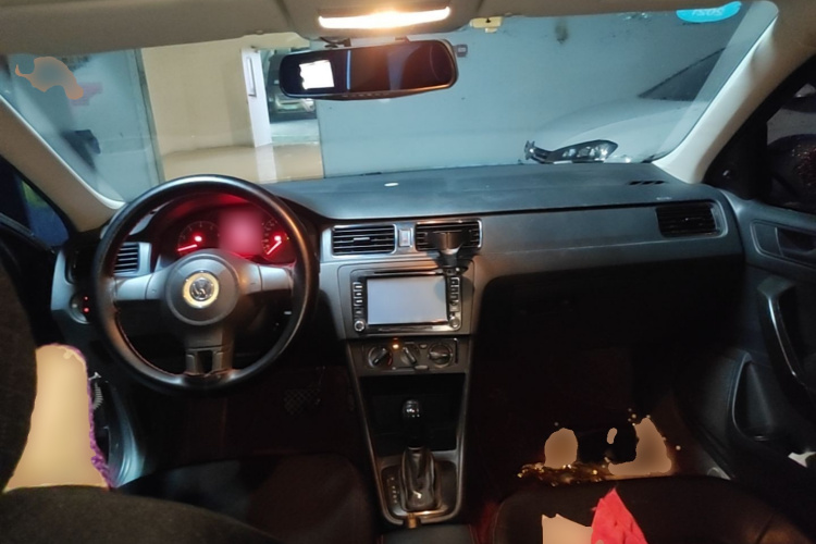 Volkswagen Santana 2016 car image #10