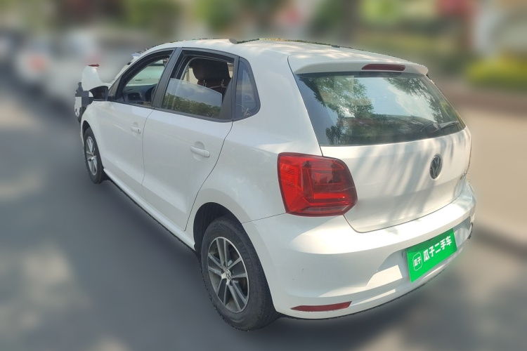 Volkswagen Polo 2017 car image #5