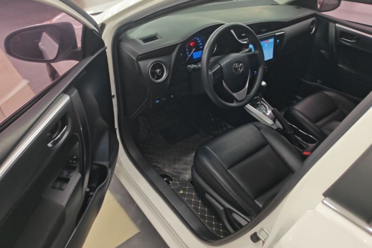 Toyota Corolla 2018 #16 Toyota Corolla 2018 car image #16