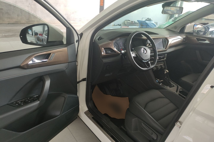 Volkswagen Tharu 2019 #16 Volkswagen Tharu 2019 car image #16