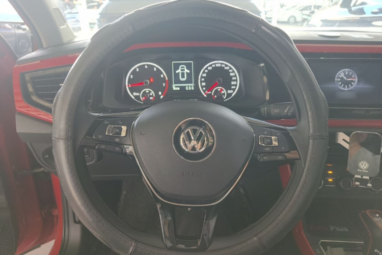 Volkswagen Polo 2020 car image #11