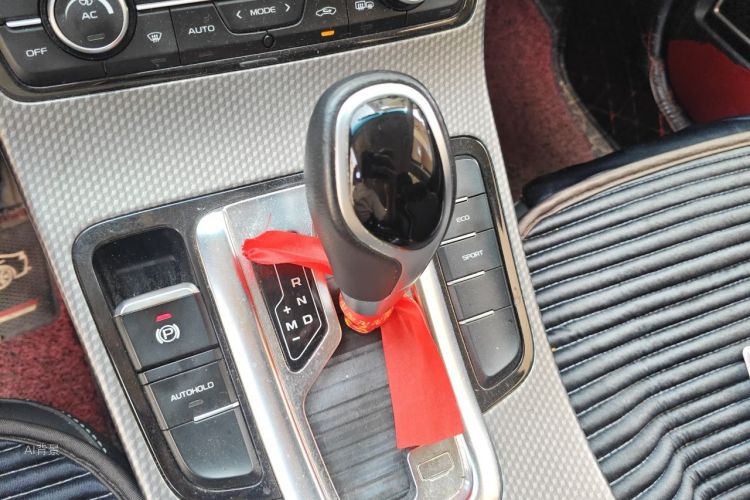 GEELY Emgrand GS 2017 car image #16