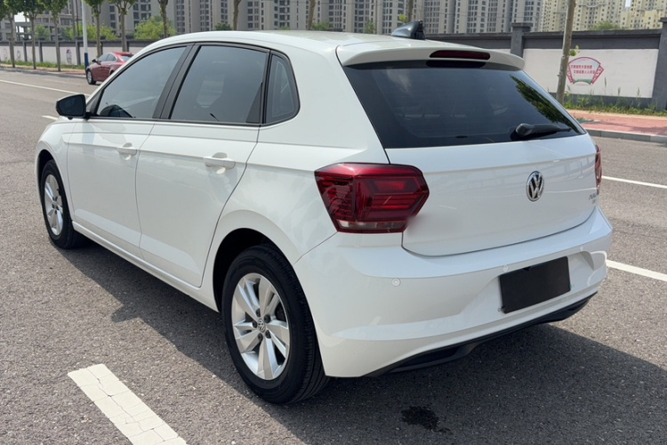 Volkswagen Polo 2021 car image #7