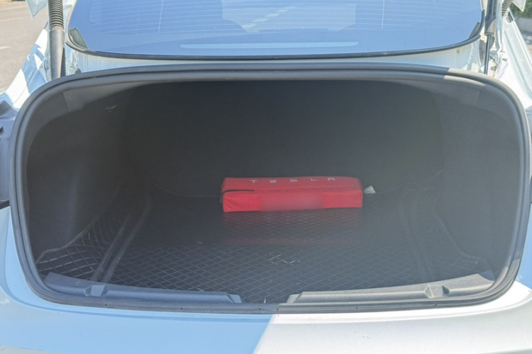 Tesla Model 3 2023 car image #20